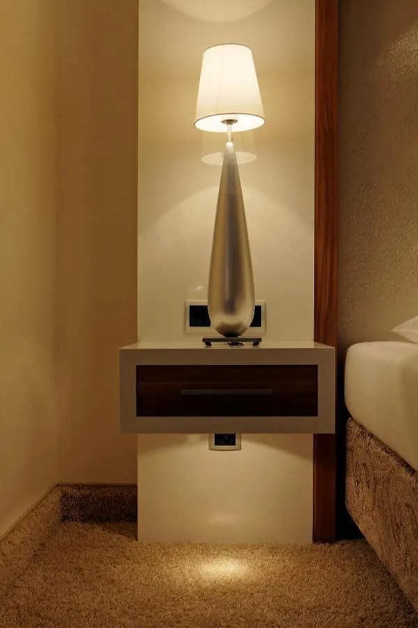 Best Western Plus Hotel Boettcherhof Hamburg 4*,  Niemcy